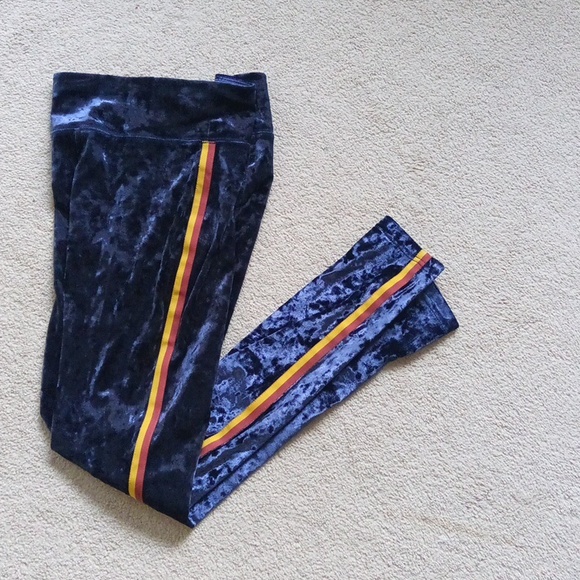 W13"-15" Aerie Velvet Hi-Rise Leggings in Blue with Yellow and Red Stripes - Picture 4 of 10
